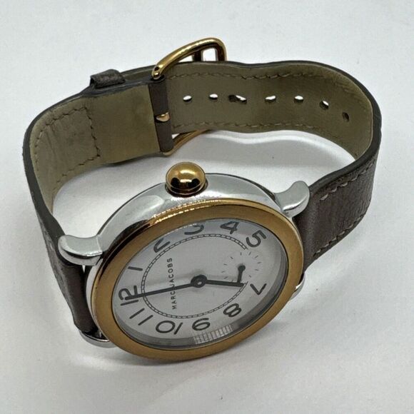Marc Jacobs Riley MJI603 Women\'s Brown Leather Analog Dial Quartz Watch JNA248 main image 2